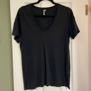 BANANA REPUBLIC BLACK SHORT SLEEVE T-SHIRT. EUC.  SIZE LARGE.